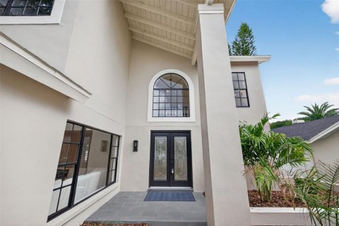 House in Palm Harbor, Florida 4 bedrooms, 316.61 sq.m. № 1909596 - photo 6