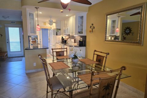Condominio en Deerfield Beach, Florida, 2 dormitorios № 2147050
