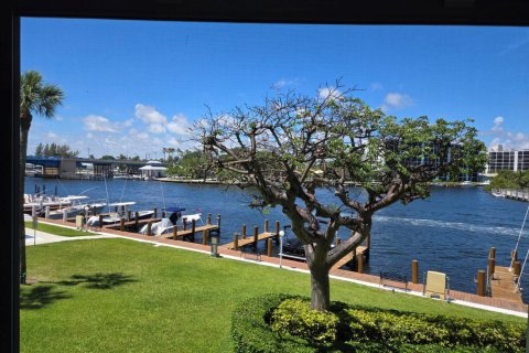 Condominio en venta en Deerfield Beach, Florida, 2 dormitorios, 93.92 m2 № 2147050 - foto 28