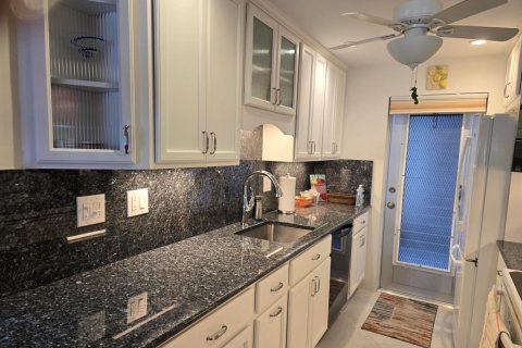 Condominio en venta en Deerfield Beach, Florida, 2 dormitorios, 93.92 m2 № 2147050 - foto 10