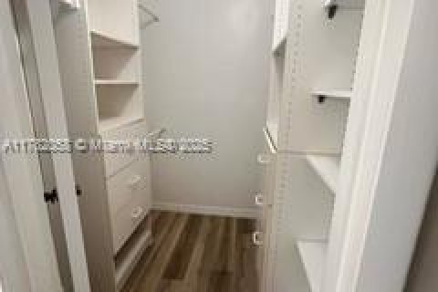 Condominio en alquiler en Stuart, Florida, 2 dormitorios, 116.22 m2 № 1934967 - foto 18