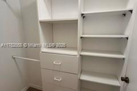 Condominio en alquiler en Stuart, Florida, 2 dormitorios, 116.22 m2 № 1934967 - foto 17
