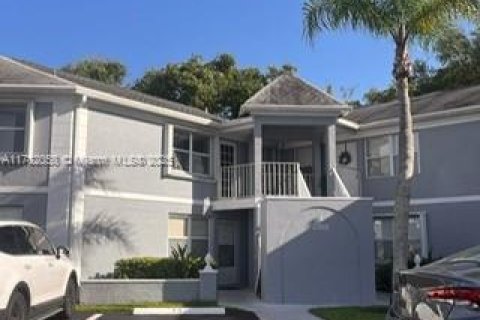 Condominio en alquiler en Stuart, Florida, 2 dormitorios, 116.22 m2 № 1934967 - foto 1