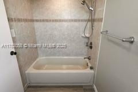 Condominio en alquiler en Stuart, Florida, 2 dormitorios, 116.22 m2 № 1934967 - foto 22