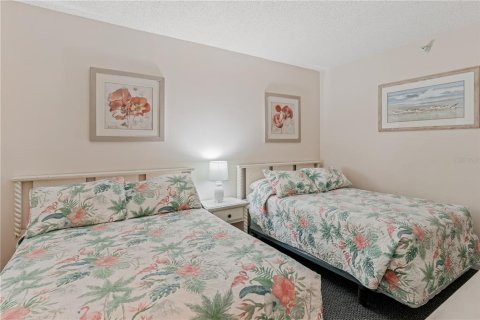 Condo in Indian Rocks Beach, Florida, 2 bedrooms  № 1899160 - photo 23