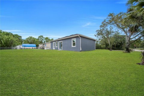 Villa ou maison à vendre à Punta Gorda, Floride: 3 chambres, 98.2 m2 № 2420084 - photo 25