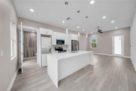 Villa ou maison à vendre à Punta Gorda, Floride: 3 chambres, 98.2 m2 № 2420084 - photo 8