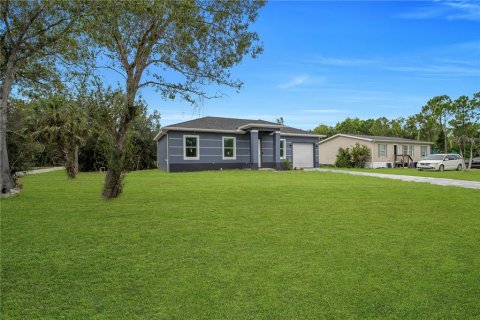 Villa ou maison à vendre à Punta Gorda, Floride: 3 chambres, 98.2 m2 № 2420084 - photo 28