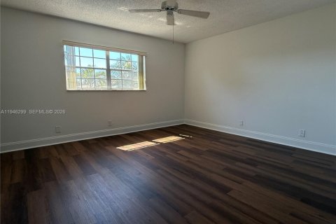 Apartment in Coral Springs, Florida 2 bedrooms, 114.27 sq.m. № 2002596 - photo 13