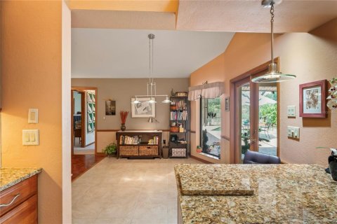 Casa en venta en Spring Hill, Florida, 4 dormitorios, 328.78 m2 № 1673235 - foto 19