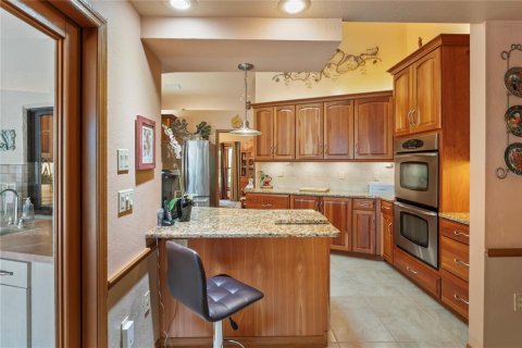 Casa en venta en Spring Hill, Florida, 4 dormitorios, 328.78 m2 № 1673235 - foto 17