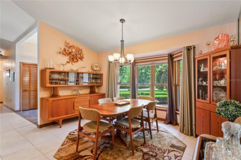 Casa en venta en Spring Hill, Florida, 4 dormitorios, 328.78 m2 № 1673235 - foto 23