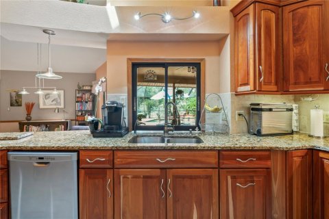 Casa en venta en Spring Hill, Florida, 4 dormitorios, 328.78 m2 № 1673235 - foto 14