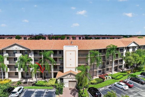 Condo in Pembroke Pines, Florida, 2 bedrooms № 2186083 - photo 30