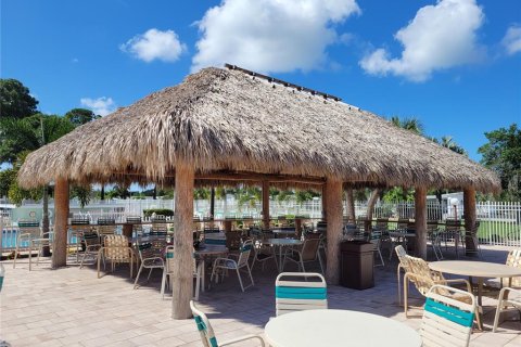 Terreno en venta en Sarasota, Florida № 2143315 - foto 12