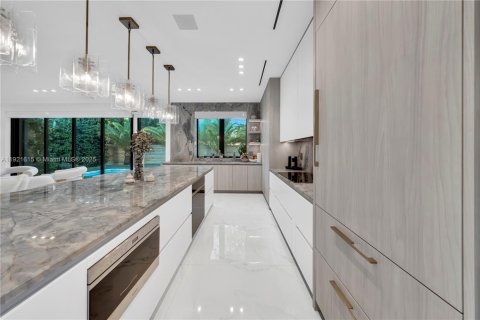 Villa ou maison à vendre à Miami, Floride: 3 chambres, 281.59 m2 № 1975323 - photo 25