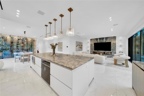 Villa ou maison à vendre à Miami, Floride: 3 chambres, 281.59 m2 № 1975323 - photo 26