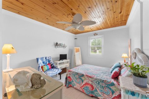 House in Largo, Florida 3 bedrooms, 91.88 sq.m. № 1841702 - photo 18