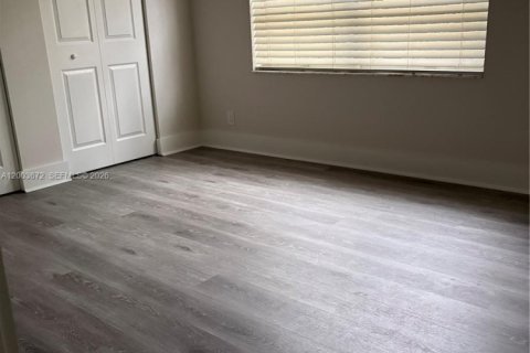 House in Pembroke Pines, Florida 4 bedrooms, 263.75 sq.m. № 2069171 - photo 14