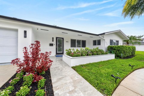 Villa ou maison à vendre à Lighthouse Point, Floride: 3 chambres, 149.57 m2 № 2392552 - photo 4