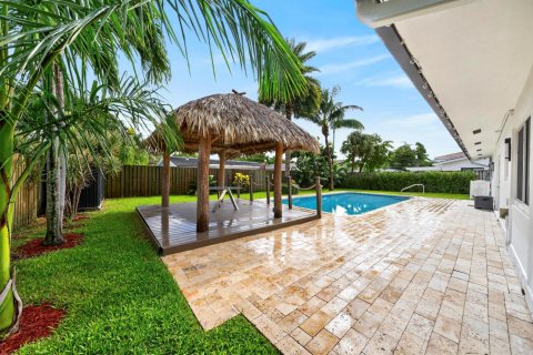 Villa ou maison à vendre à Lighthouse Point, Floride: 3 chambres, 149.57 m2 № 2392552 - photo 27
