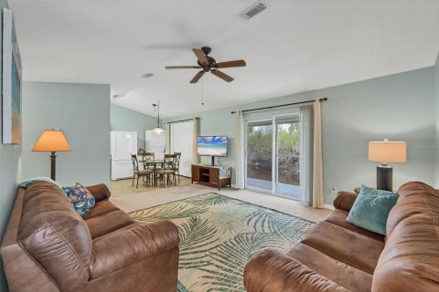 House in Port Charlotte, Florida 2 bedrooms, 80.64 sq.m. № 1629678 - photo 11