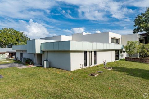 Propiedad comercial en venta en Holiday, Florida, 2119.47 m2 № 1815629 - foto 4