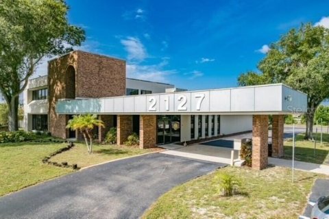 Commercial property in Holiday, Florida 2119.47 sq.m. № 1815629 - photo 1