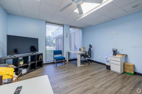 Propiedad comercial en venta en Holiday, Florida, 2119.47 m2 № 1815629 - foto 7