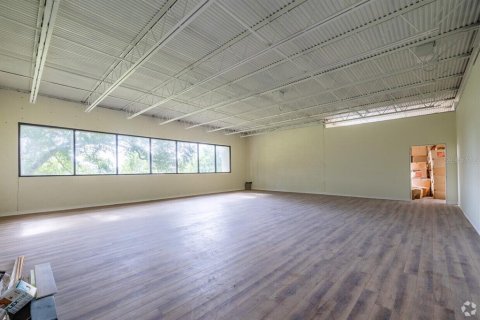 Commercial property in Holiday, Florida 2119.47 sq.m. № 1815629 - photo 8