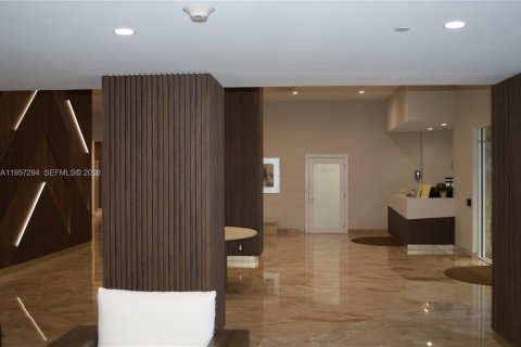 Condo in Pompano Beach, Florida, 2 bedrooms № 2019766 - photo 24