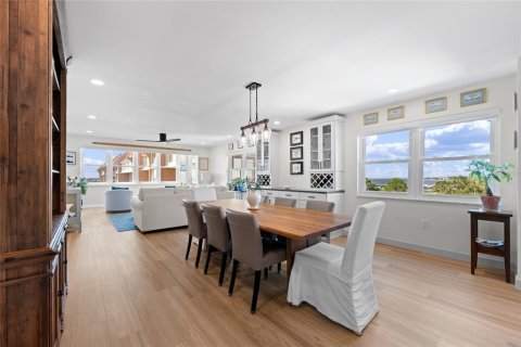 Condo in Dunedin, Florida, 3 bedrooms  № 2396338 - photo 16