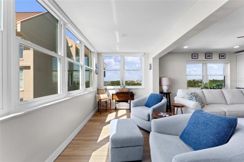 Condo in Dunedin, Florida, 3 bedrooms  № 2396338 - photo 25