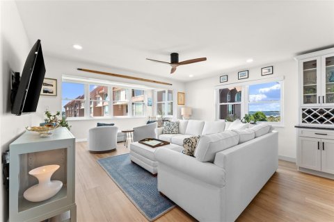 Condo in Dunedin, Florida, 3 bedrooms  № 2396338 - photo 20