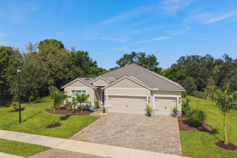 House in Cocoa, Florida 4 bedrooms, 236.62 sq.m. № 2393517 - photo 4