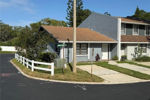 Townhouse in Clearwater, Florida 2 bedrooms, 83.05 sq.m. № 2209688