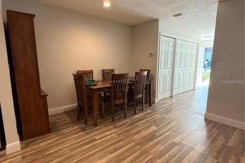 Townhouse in Clearwater, Florida 2 bedrooms, 83.05 sq.m. № 2209688 - photo 16