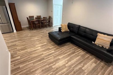 Townhouse in Clearwater, Florida 2 bedrooms, 83.05 sq.m. № 2209688 - photo 21