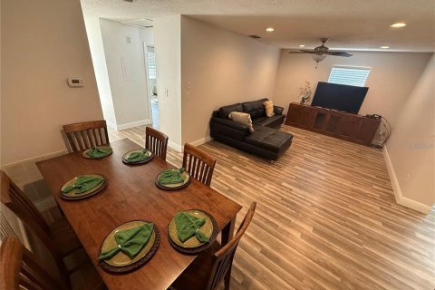 Townhouse in Clearwater, Florida 2 bedrooms, 83.05 sq.m. № 2209688 - photo 10