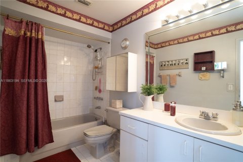 Купить виллу или дом в Майами, Флорида 4 спальни, 226.31м2, № 2155092 - фото 21