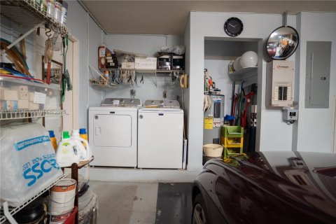 Купить виллу или дом в Майами, Флорида 4 спальни, 226.31м2, № 2155092 - фото 25