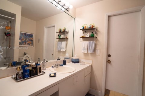 Купить виллу или дом в Майами, Флорида 4 спальни, 226.31м2, № 2155092 - фото 22