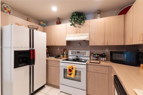 Купить виллу или дом в Майами, Флорида 4 спальни, 226.31м2, № 2155092 - фото 16