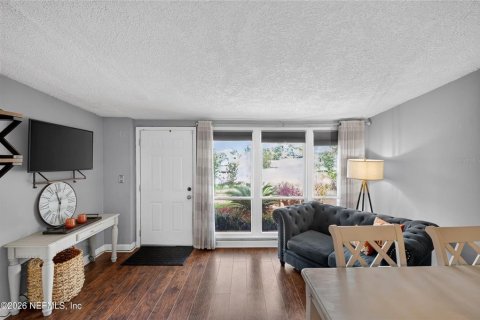 Villa ou maison à vendre à Jacksonville, Floride: 4 chambres, 115.94 m2 № 2400438 - photo 3