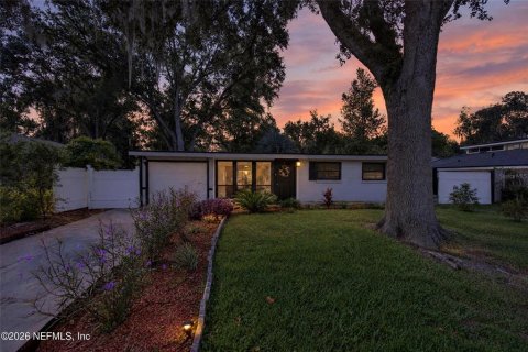 Villa ou maison à Jacksonville, Floride 4 chambres, 115.94 m2 № 2400438