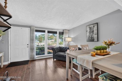Villa ou maison à vendre à Jacksonville, Floride: 4 chambres, 115.94 m2 № 2400438 - photo 5