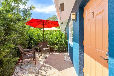 Casa en alquiler en Fort Lauderdale, Florida, 2 dormitorios № 1937580 - foto 25