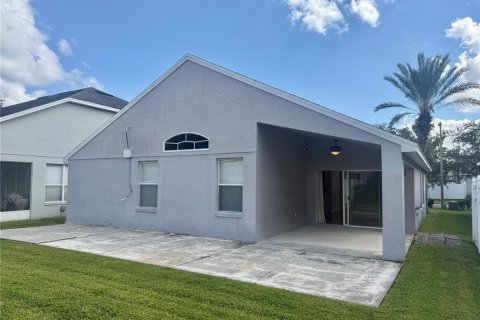 Villa ou maison à louer à Kissimmee, Floride: 3 chambres, 156.73 m2 № 2429362 - photo 4