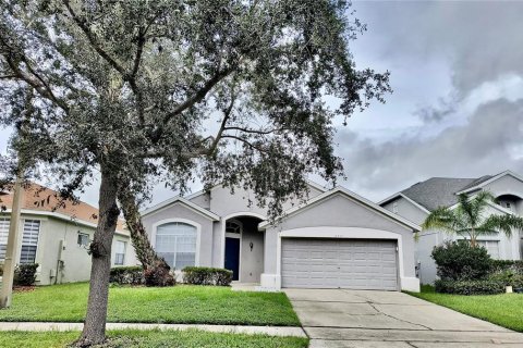 Villa ou maison à louer à Kissimmee, Floride: 3 chambres, 156.73 m2 № 2429362 - photo 2
