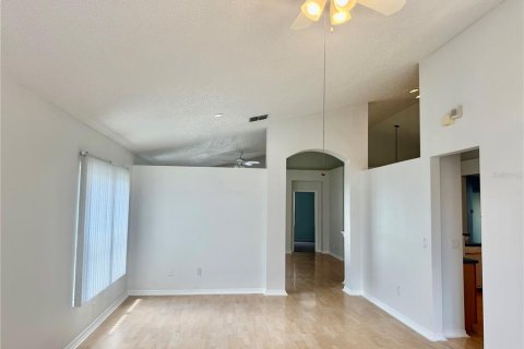 Villa ou maison à louer à Kissimmee, Floride: 3 chambres, 156.73 m2 № 2429362 - photo 8